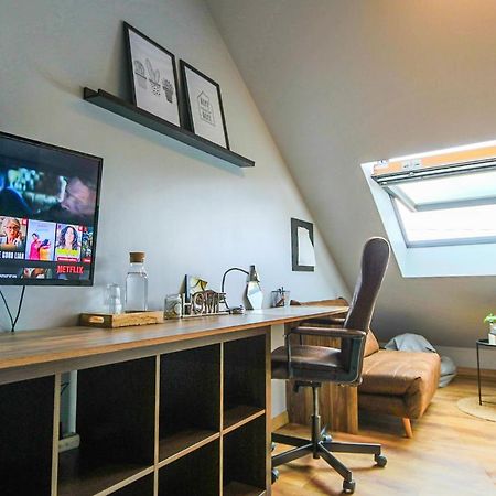 Chambre indépendante en duplex avec coin cuisine Breux-Jouy Exterior foto
