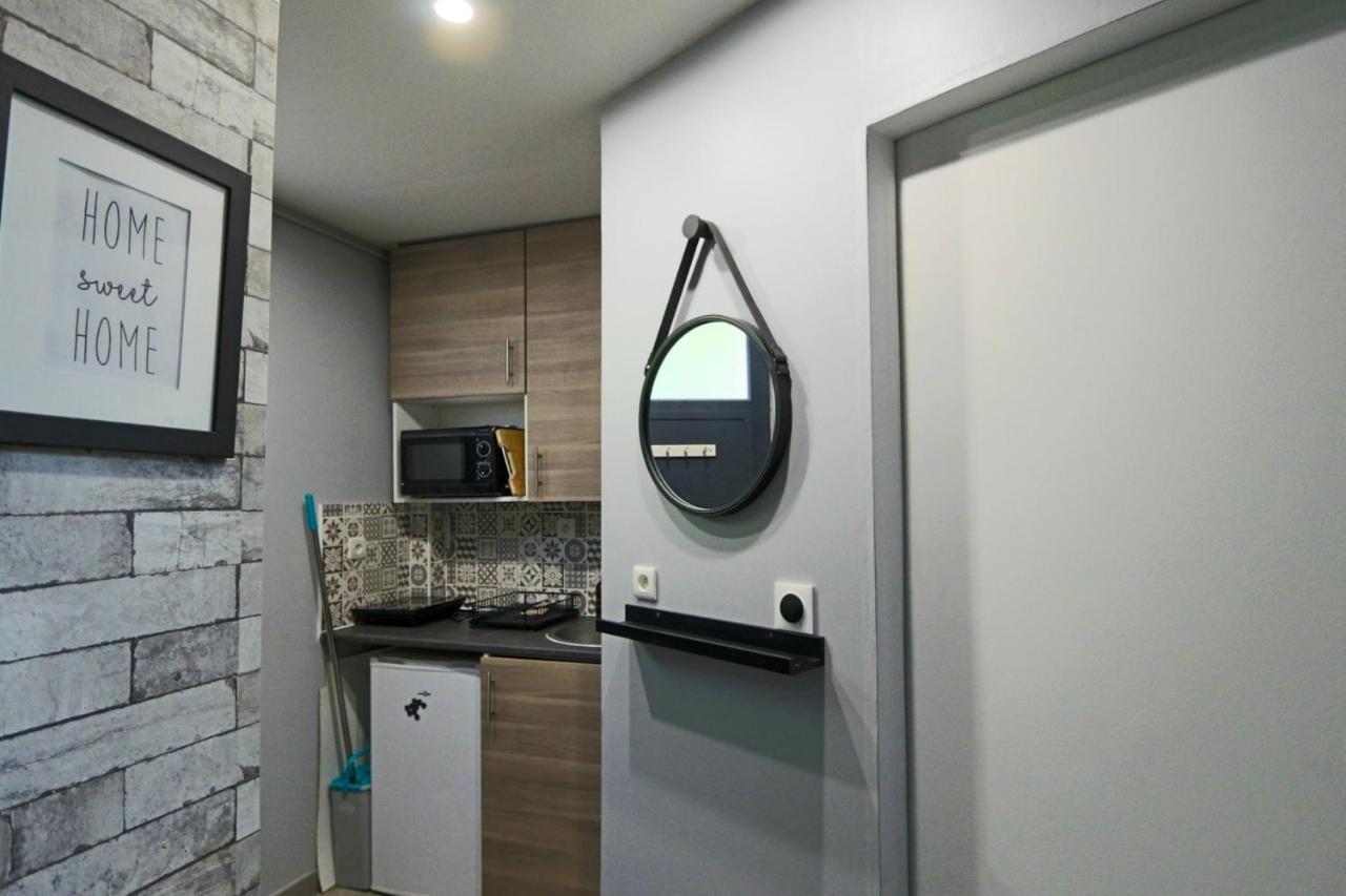 Chambre indépendante en duplex avec coin cuisine Breux-Jouy Exterior foto